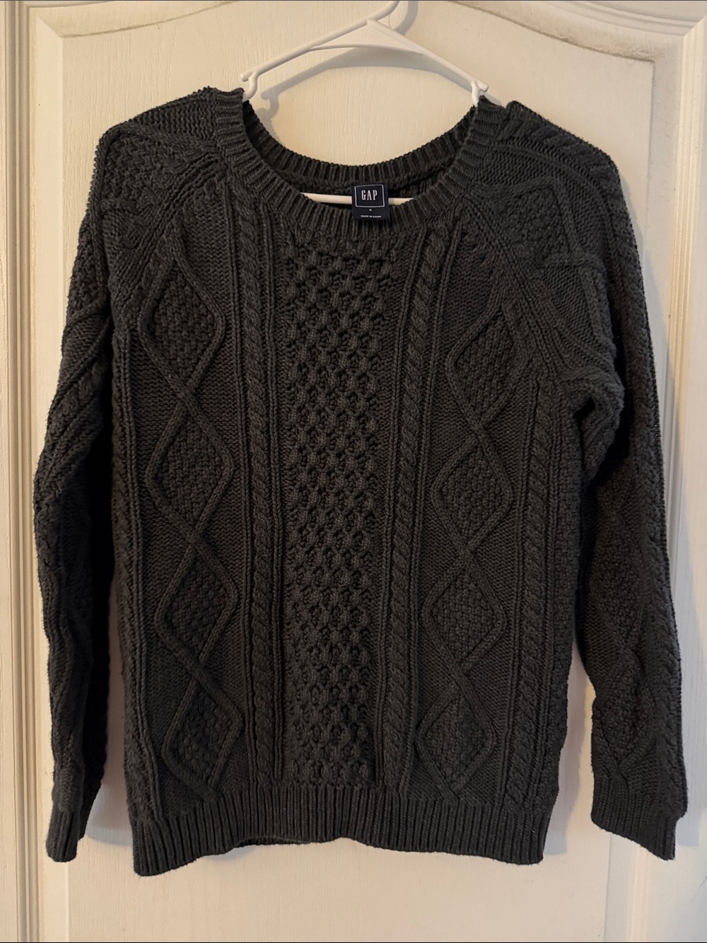 GAP Women's Dark Charcoal Cable Knit Crew Sweater